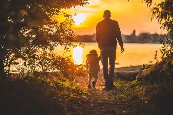 image of dad and child - parental alienation Coventry